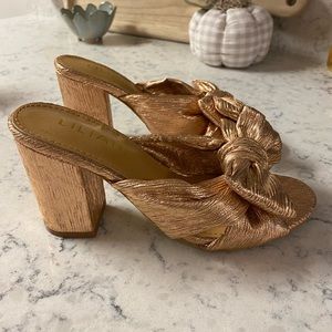 Liliana size 5.5 rose gold bow heel